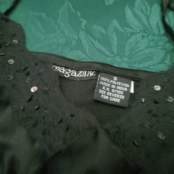 Ladies Magazine brand black camisole with bead accents size small - Picture 3 of 3